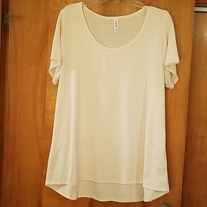 LuLaRoe  pale pink 2XL  Classic T Shirt